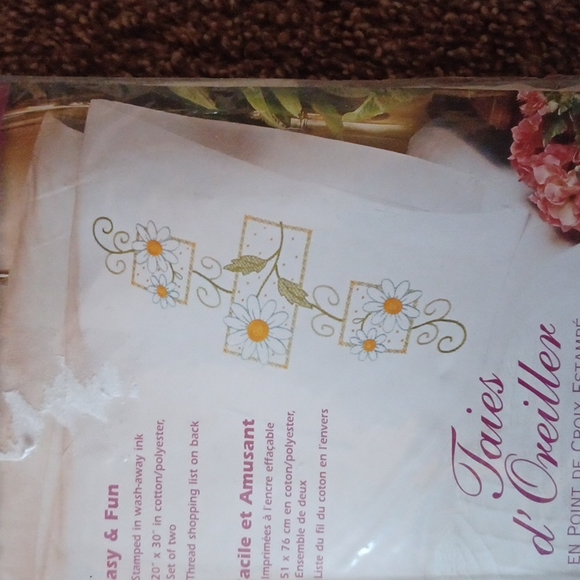 DEMENSONS Pillow Case In Stamped Cross Stich Daisies on Gingham 73363 20"×30" - Picture 3 of 9